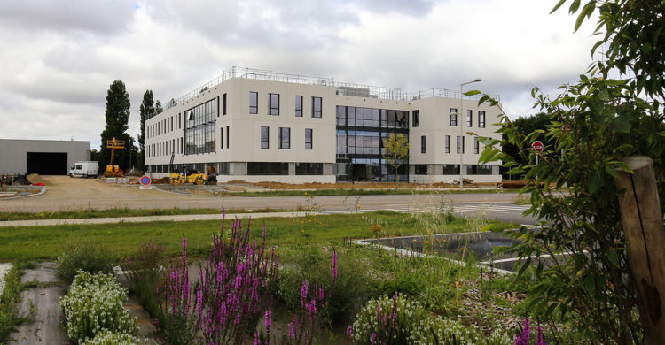 Zone d'activités Koenig à Caen en Normandie - atelier, bureaux et terrains